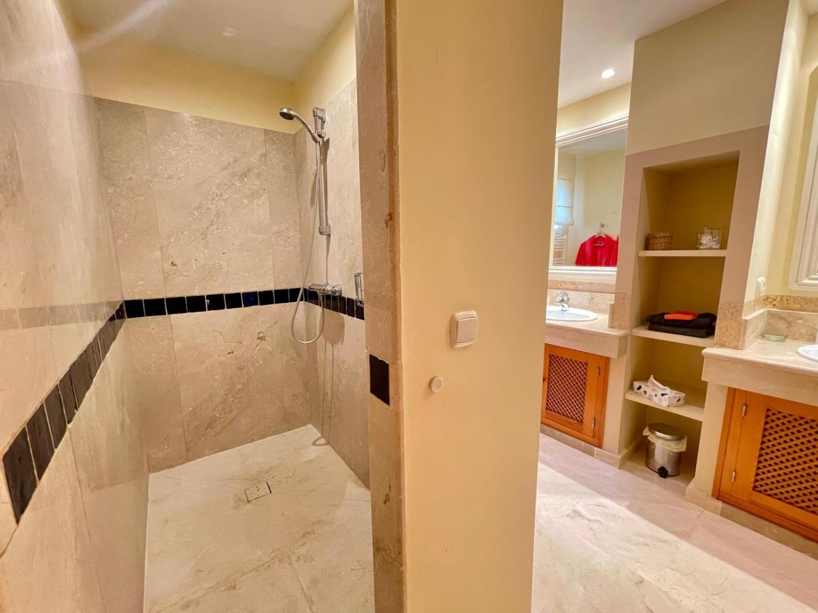 בנאלופ קסאס וייחאס Villa Rosa מראה חיצוני תמונה