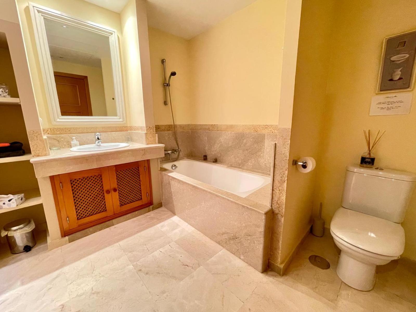 בנאלופ קסאס וייחאס Villa Rosa מראה חיצוני תמונה