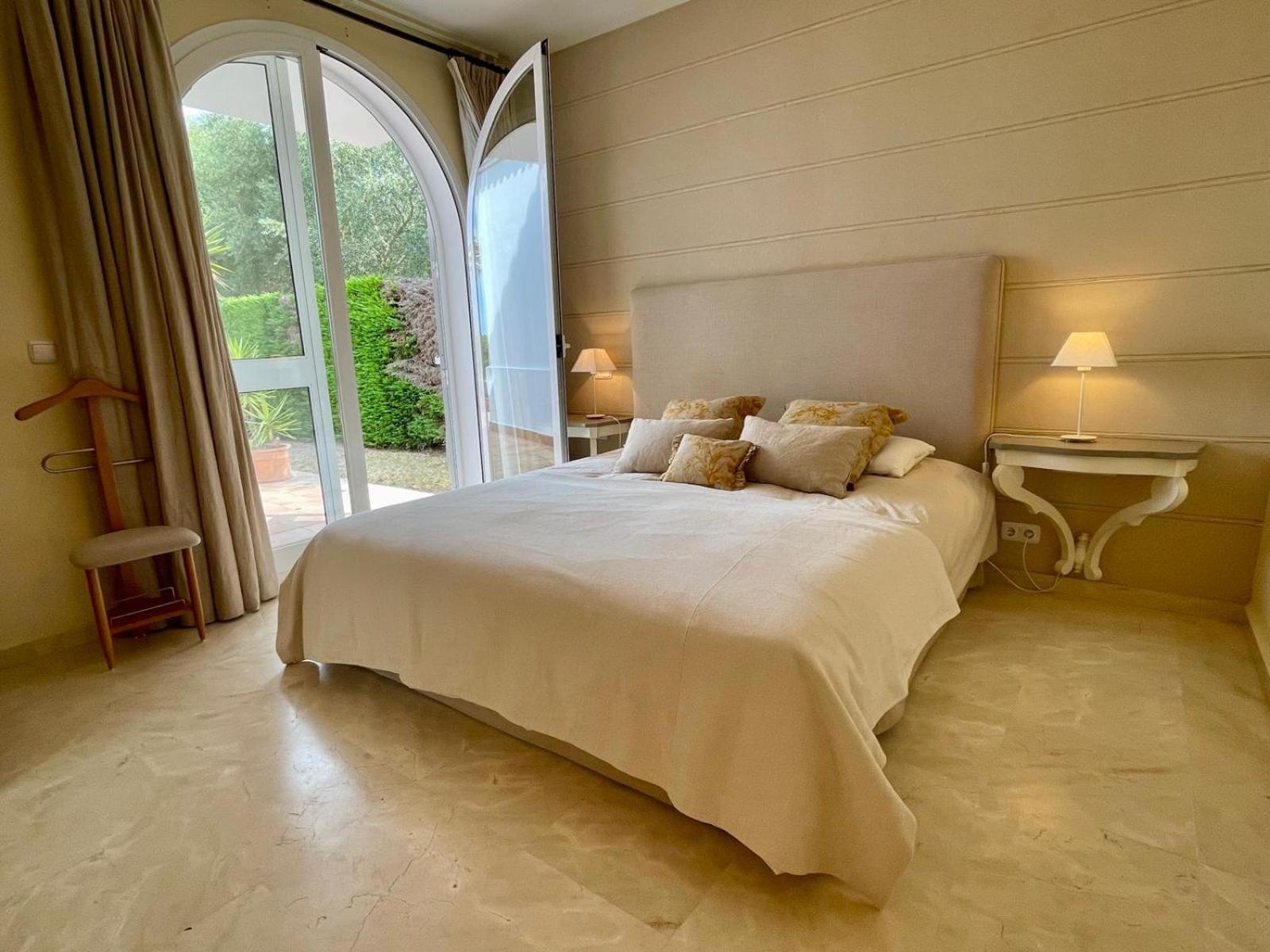 בנאלופ קסאס וייחאס Villa Rosa מראה חיצוני תמונה