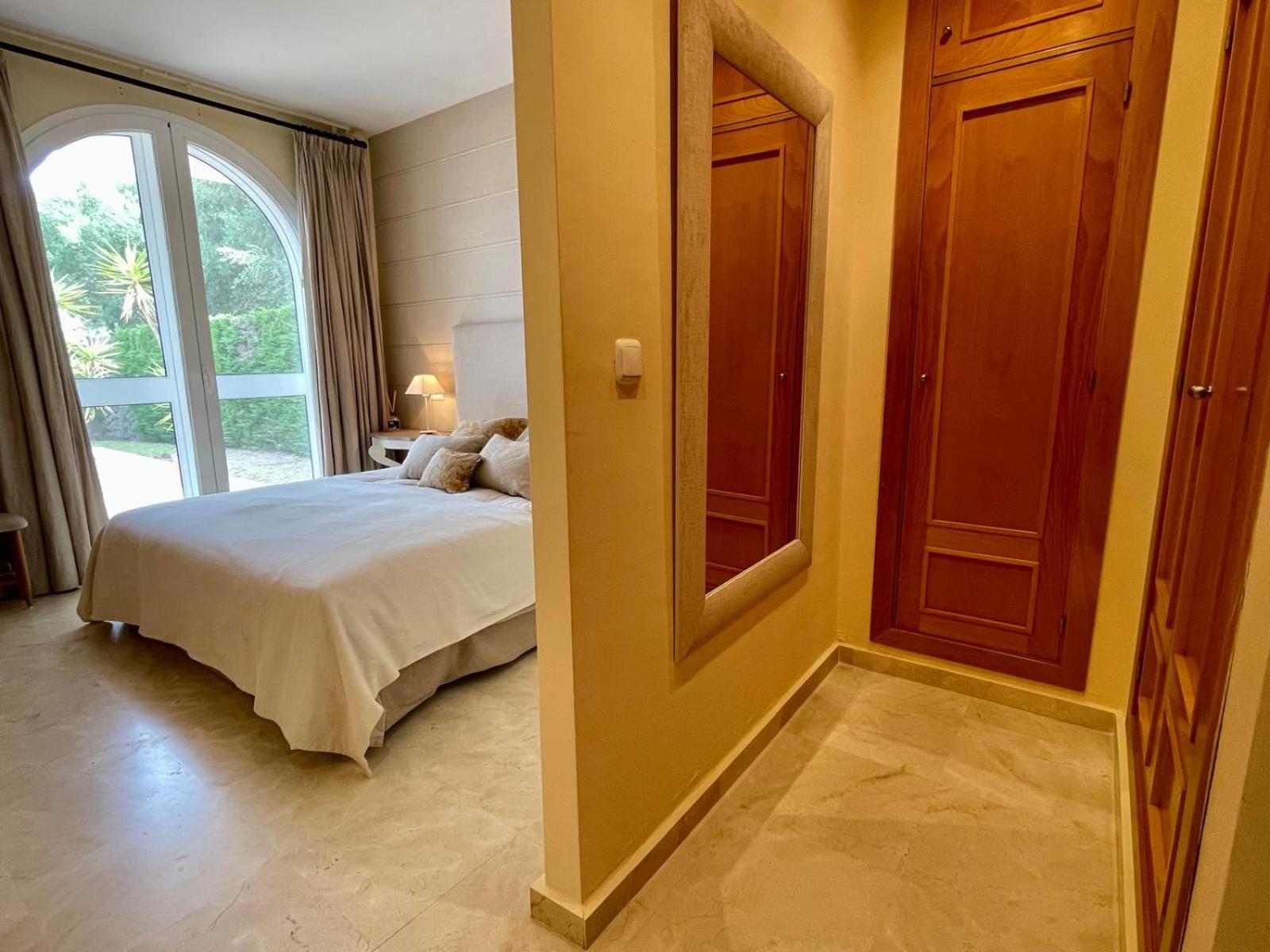 בנאלופ קסאס וייחאס Villa Rosa מראה חיצוני תמונה